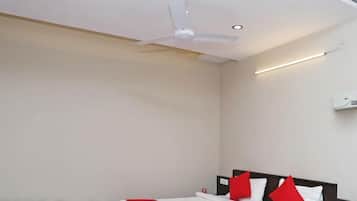 Camas supletorias, wifi gratis, ropa de cama