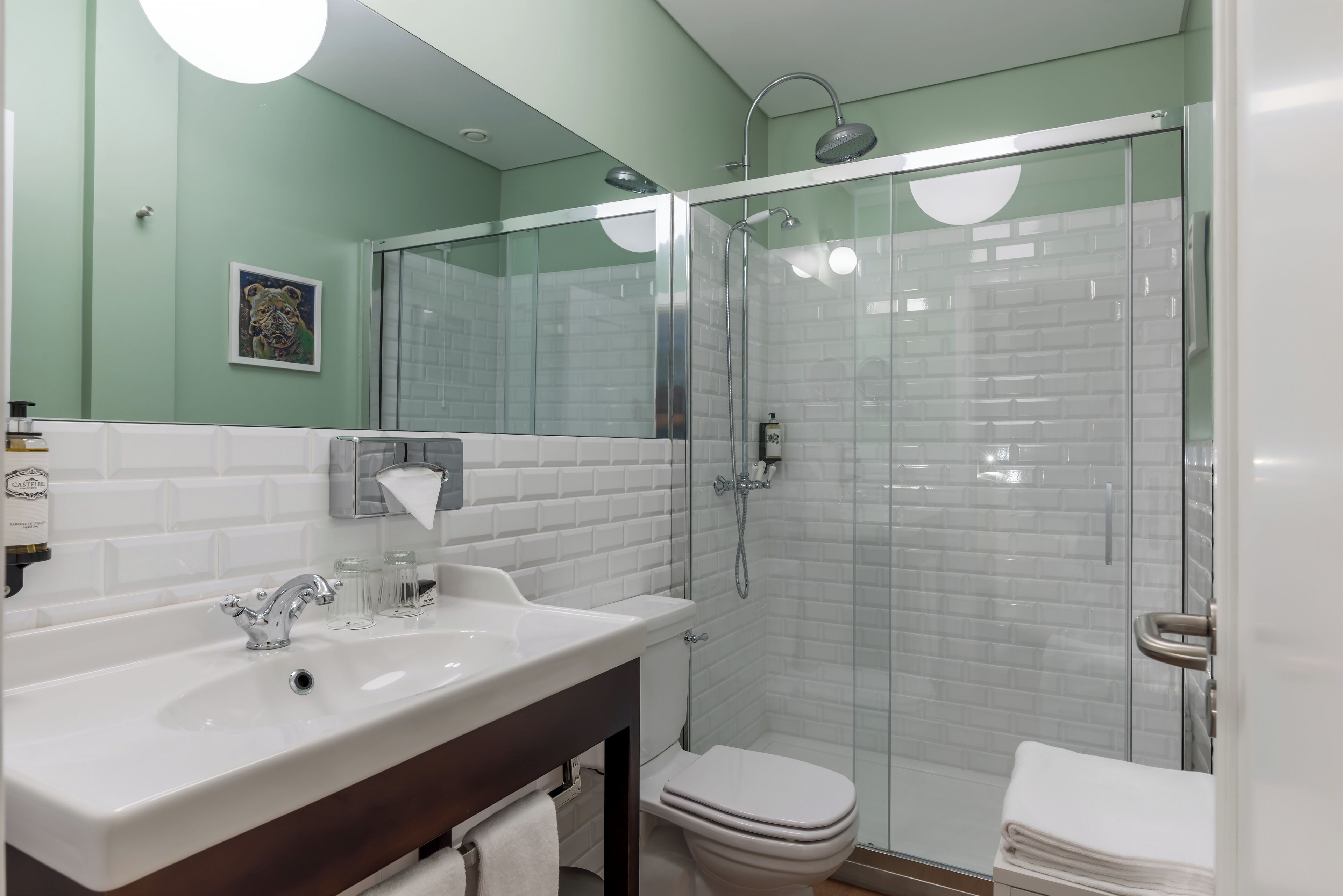 family room, bay view (superior deluxe) | bathroom | shower, eco-friendly toiletries, hair dryer, towels