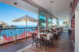 Café da manhã, almoço e jantar