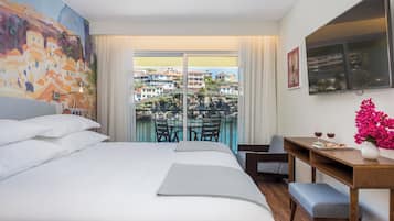 Chambre Supérieure Double ou avec lits jumeaux, vue baie (Deluxe)