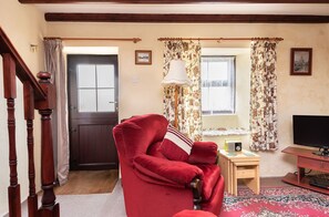 TV - Tom Thumb, far reaching views of the countryside. (Mabe Burnthouse)