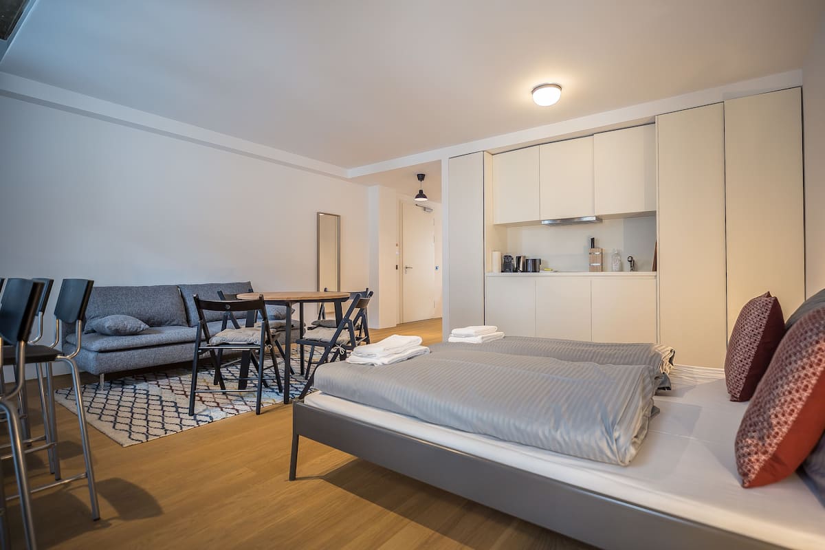 Individually decorated, individually furnished, soundproofing, free WiFi