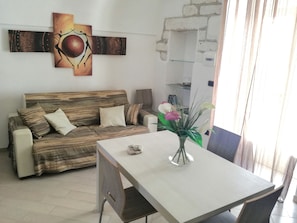 Apartment, 1 Bedroom (Incoronata) | Living area