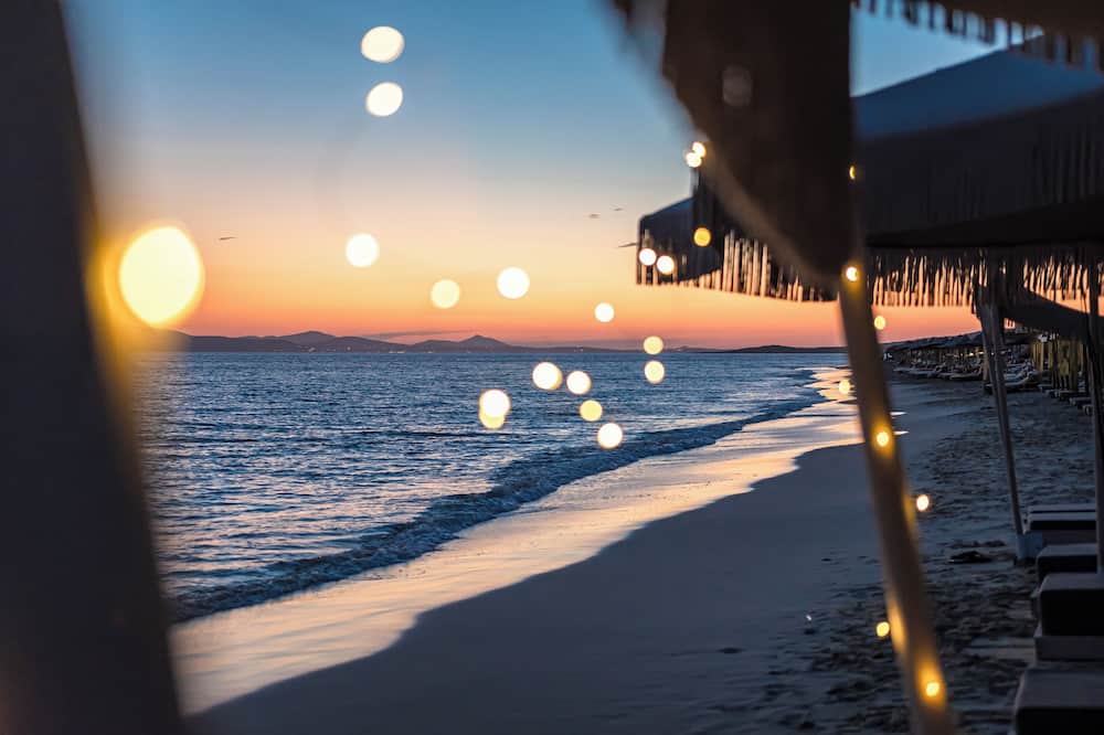 Glaronissi Beach