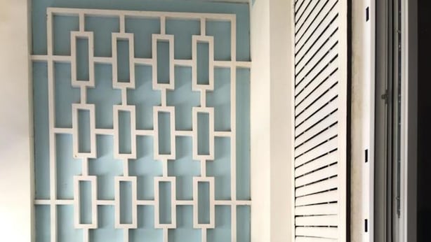 Ảnh chưa phân loại, 1 trong số 19 ảnh, nút