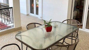Ảnh chưa phân loại, 2 trong số 19 ảnh, nút
