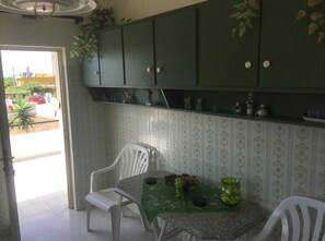 Ferienhaus, 2 Schlafzimmer | Essbereich im Zimmer