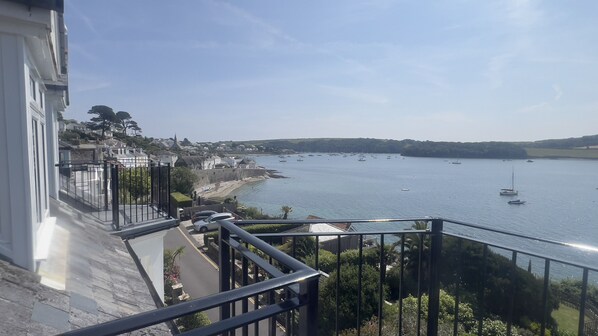 Property grounds - Bessborough Green, St Mawes lovely estuary views (St Mawes)
