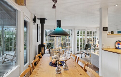 4 bedroom beautiful home in Græsted