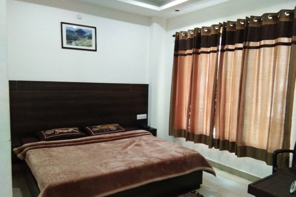 Rollaway beds, free WiFi