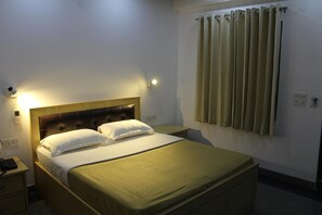 Rollaway beds, free WiFi