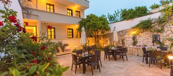 Old Town Boutique Hotel