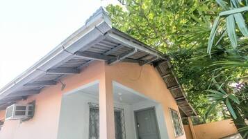 Casa, várias camas | Vista do quarto