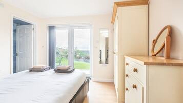 3 makuuhuonetta, Wi-Fi, vuodevaatteet