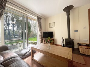 TV - Hazel Croft, in tranquil grounds near Perranporth (Goonhavern)