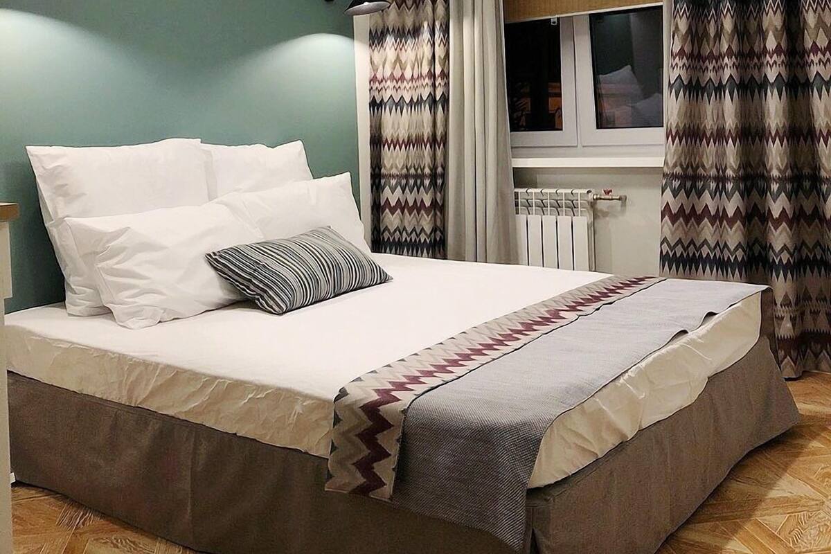 Doppelzimmer, Kochnische | Schreibtisch, Bügeleisen/Bügelbrett, kostenloses WLAN, Bettwäsche