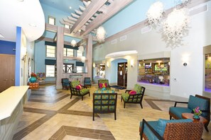 House, Multiple Beds | Lobby sitting area