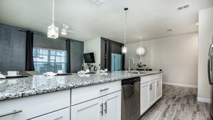 Townhome, 4 Bedrooms | Private kitchen