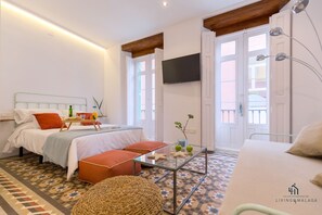 Iron/ironing board, internet, bed sheets