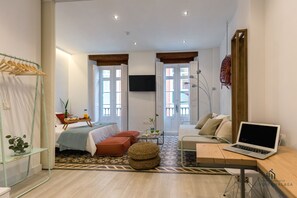 1 bedroom, iron/ironing board, Internet, bed sheets
