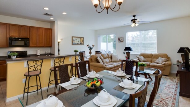 Townhome, 3 Bedrooms | In-room dining
