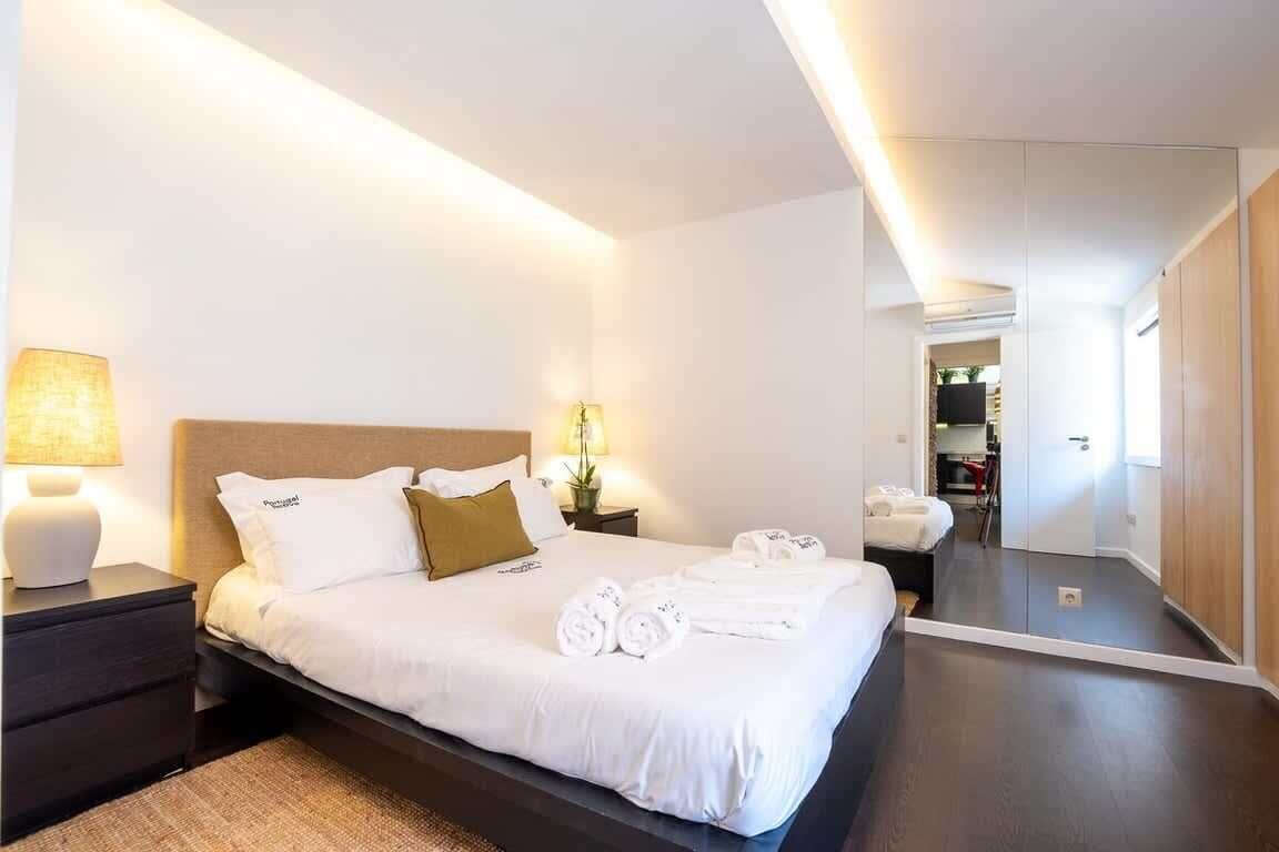 1 chambre, bureau, fer et planche à repasser, Wi-Fi