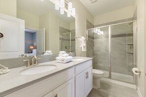 House, Multiple Beds | Bathroom
