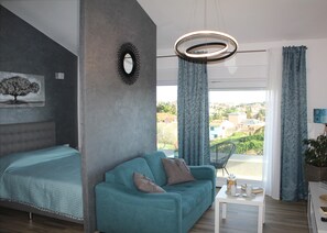 Studio, Sea View | Living area