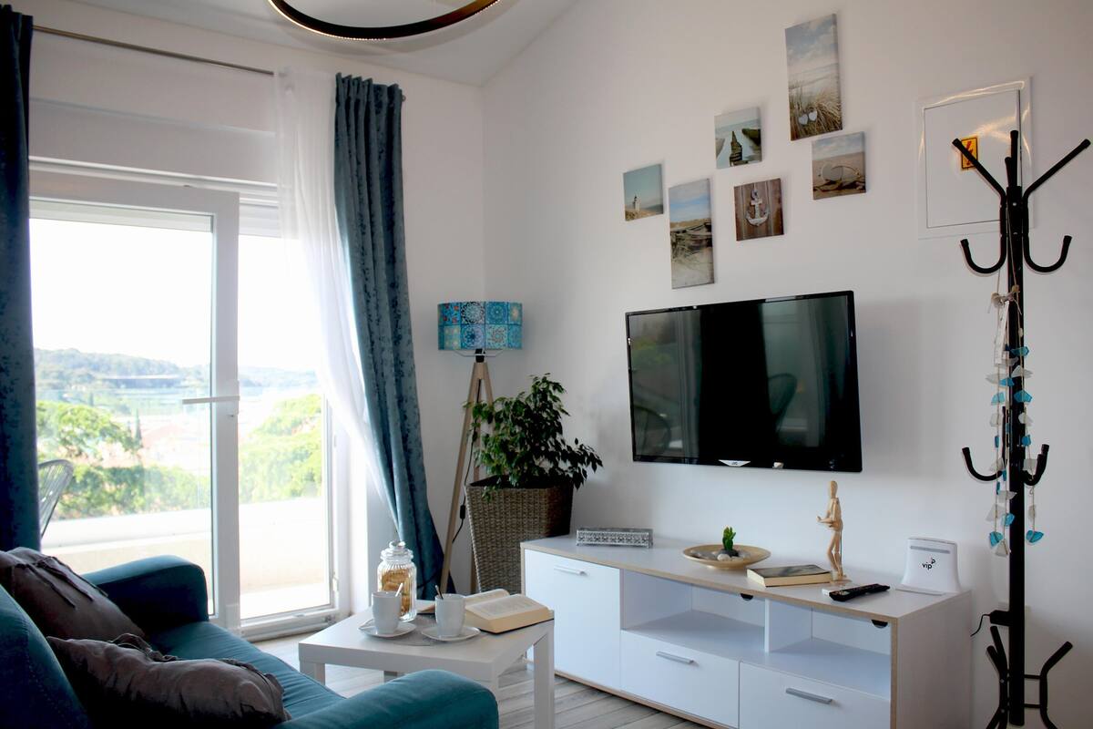Studio, Sea View | Living area