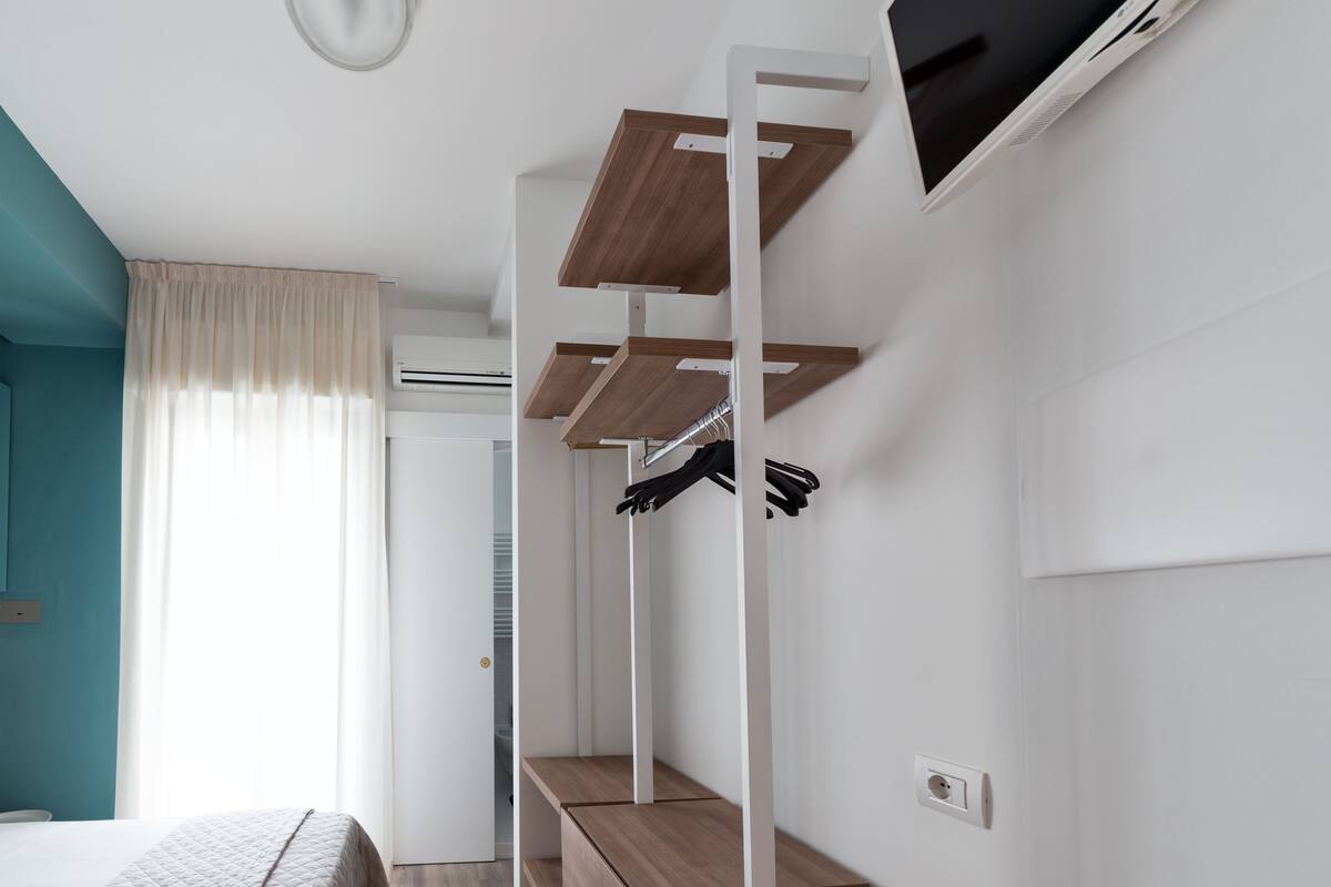 Double Room, 1 Queen Bed | Room amenity