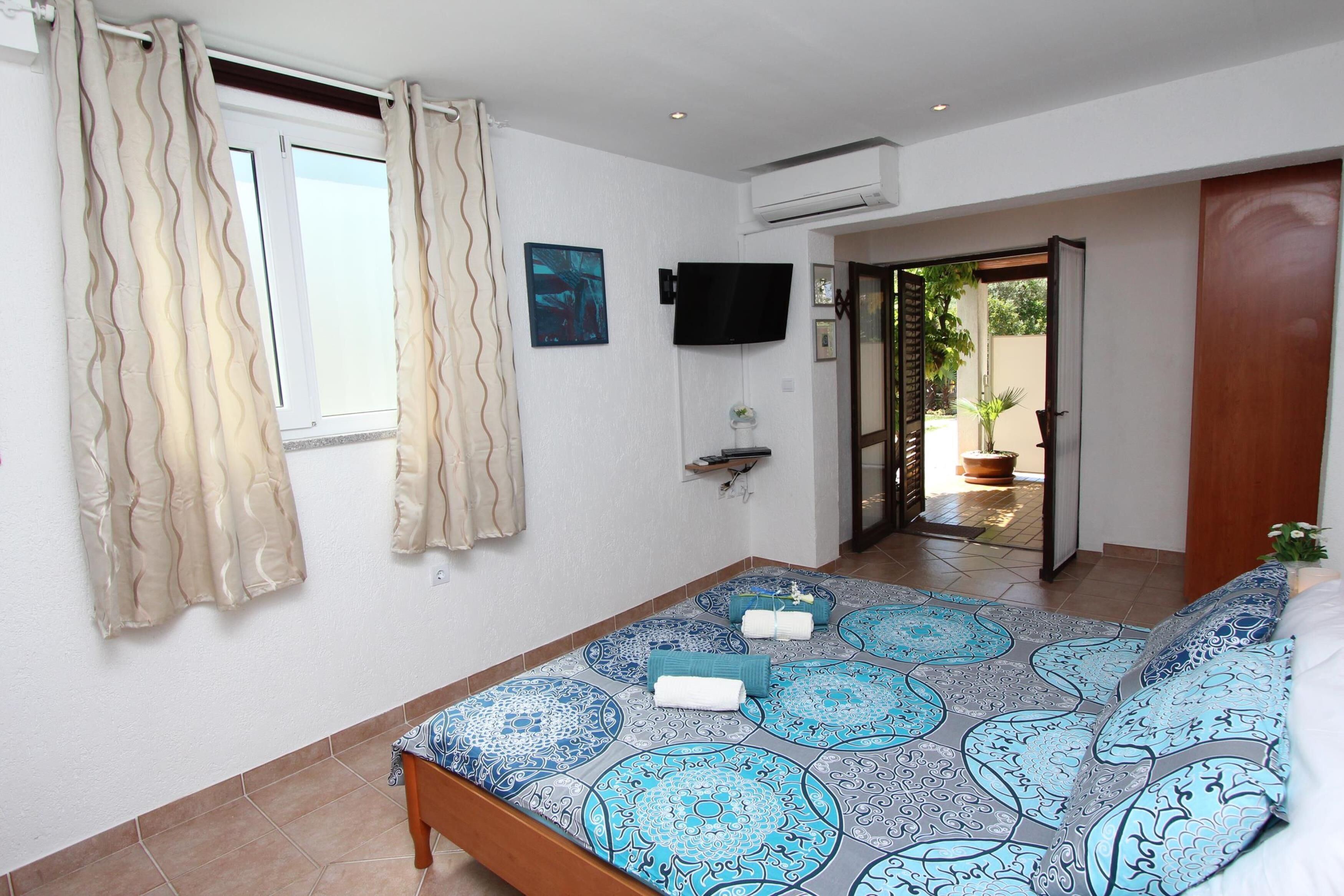 Studio, Ground Floor | Living area | Flat-screen TV