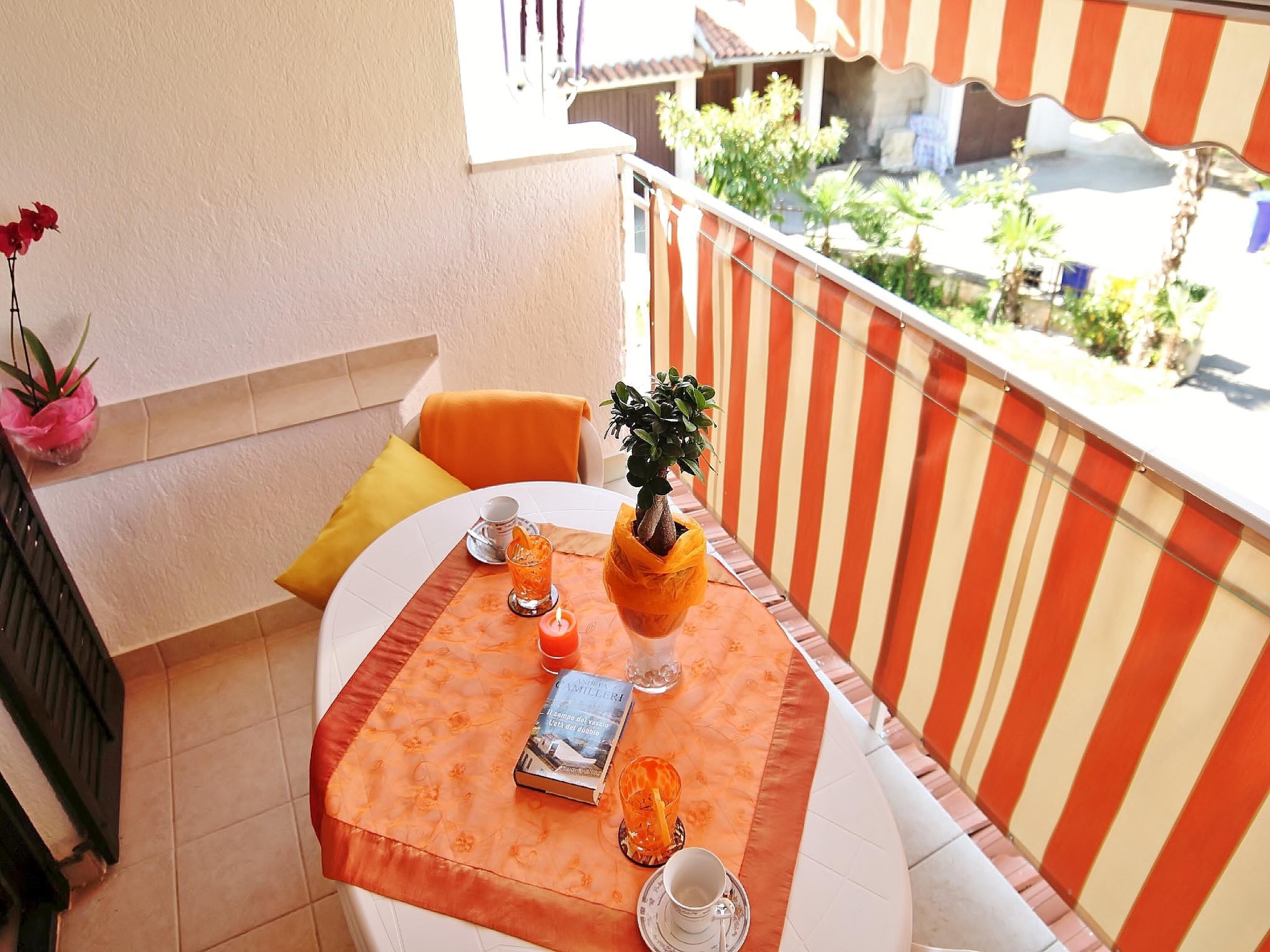 Studio (1st Floor) | Terrace/patio