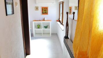 Studio (1st Floor) | Living area | Flat-screen TV