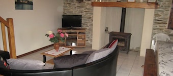 3-bedroom house near Rozel Beach