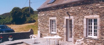 3-bedroom house near Rozel Beach