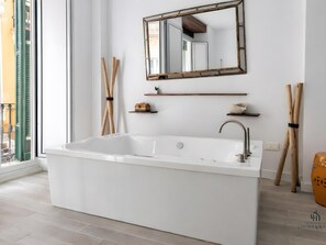 シャワー、ヘアドライヤー