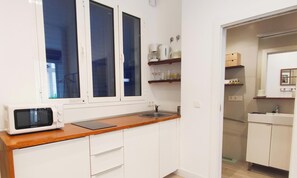 Fridge, microwave, coffee/tea maker, toaster