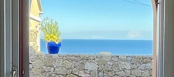 moderne villa inspirert av korsikanske sauer med havutsikt