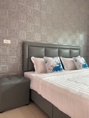 Habitación doble estándar | Cortinas blackout y wifi gratis
