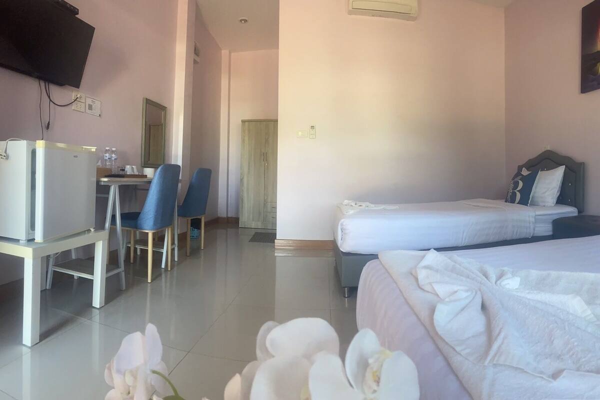 遮光窗帘、免费 WiFi