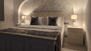 Family Room | Peralatan tempat tidur premium, tilam berlapik, peti besi dalam bilik 