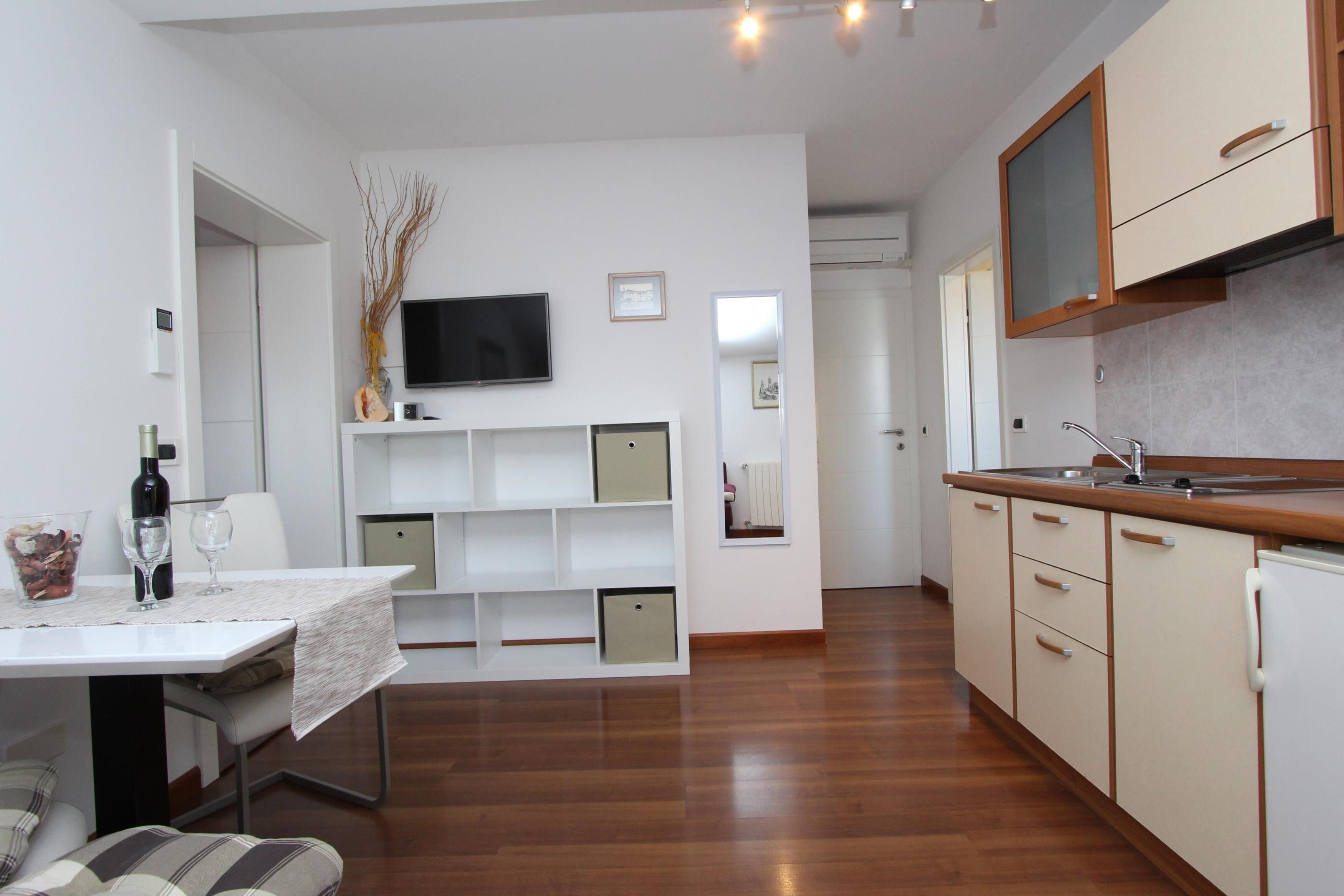 Apartment, 1 Bedroom | Private kitchen
