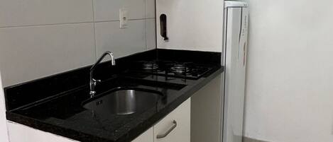 Fridge, microwave, stovetop, blender