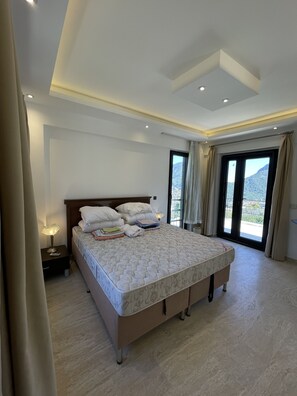 4 habitaciones y caja de seguridad en la habitación 