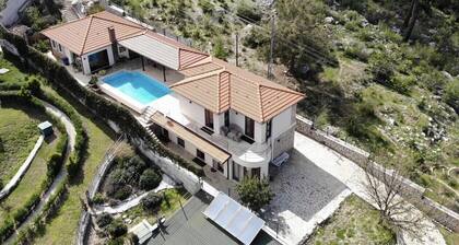Esiyok Villa in Antalya with heated pool