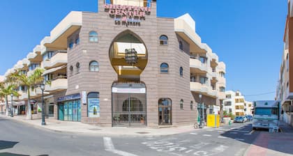 BELLA LUCIA APARTMENT (WIFI, INTERNATIONAL TV, AIR CONDITIONING)