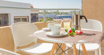 BELLA LUCIA APARTMENT (WIFI, INTERNATIONAL TV, ILMASTOINTI)