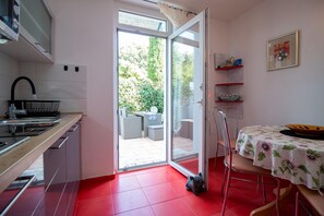 Apartment, 2 Bedrooms | Dining room - Apartment Un chat (Rovinj)