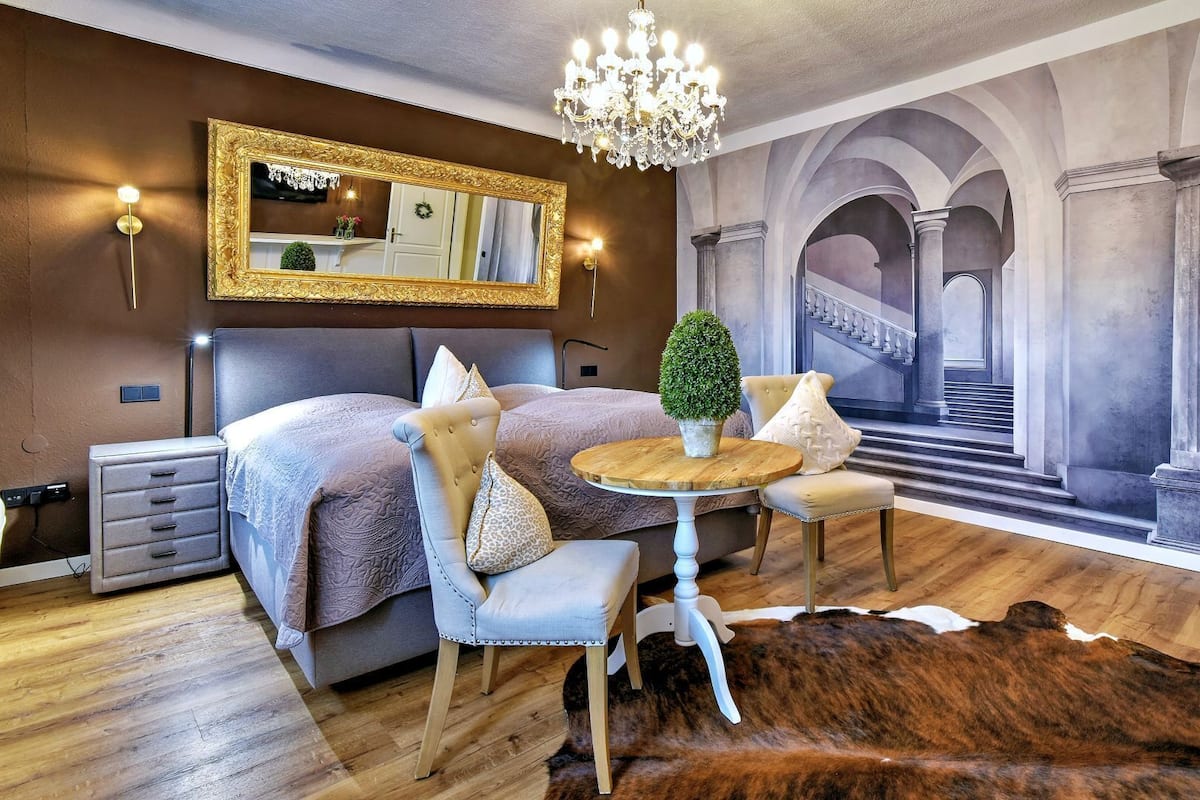 1 bedroom, premium bedding, down duvets, individually decorated