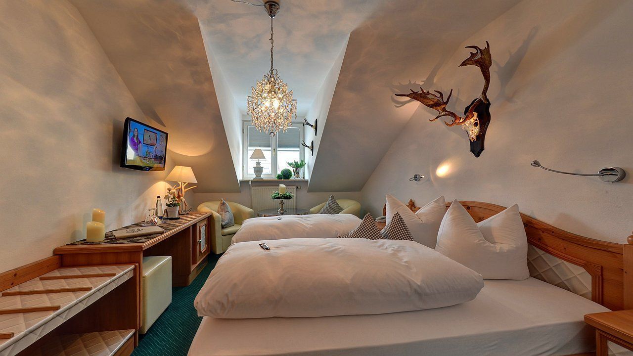 double room, 1 double bed | premium bedding, down duvets, individually decorated